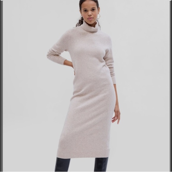 GAP Dresses & Skirts - GAP Cashsoft Turtleneck Midi Dress - Silver Charm